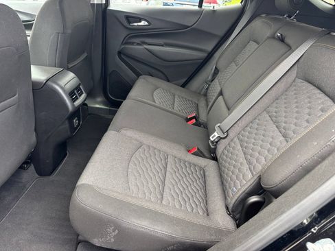 Used 2019 Chevrolet Equinox LT AWD/4WD image 16
