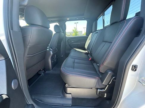 Used 2024 Nissan Titan PRO-4X w/ Pro-4x Convenience Package AWD/4WD image 27