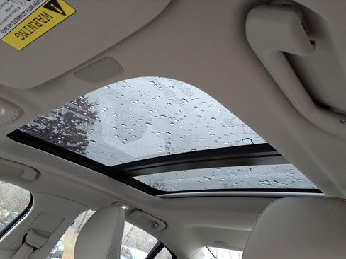 Certified 2025 Volvo S60 T8 Ultra w/ Climate Package image 15