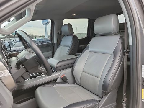 Used 2022 Ford F150 Lariat image 11