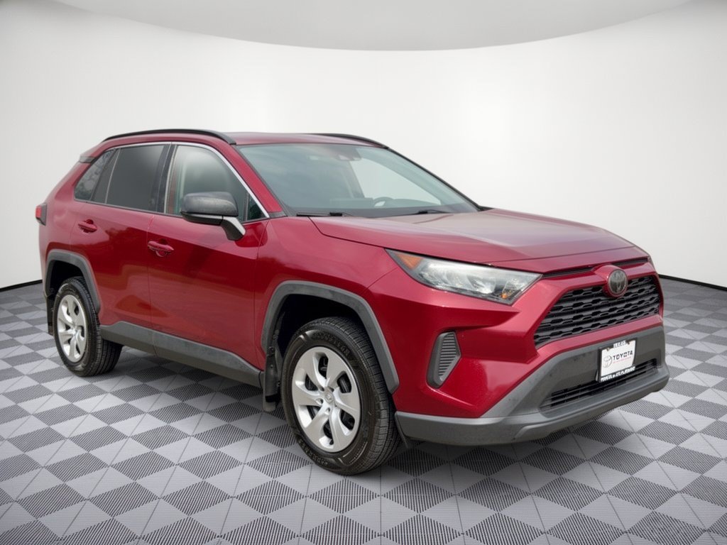 Used 2020 Toyota RAV4 LE FWD image 7