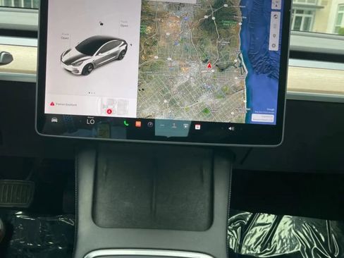 Used 2023 Tesla Model 3 Standard Range image 16