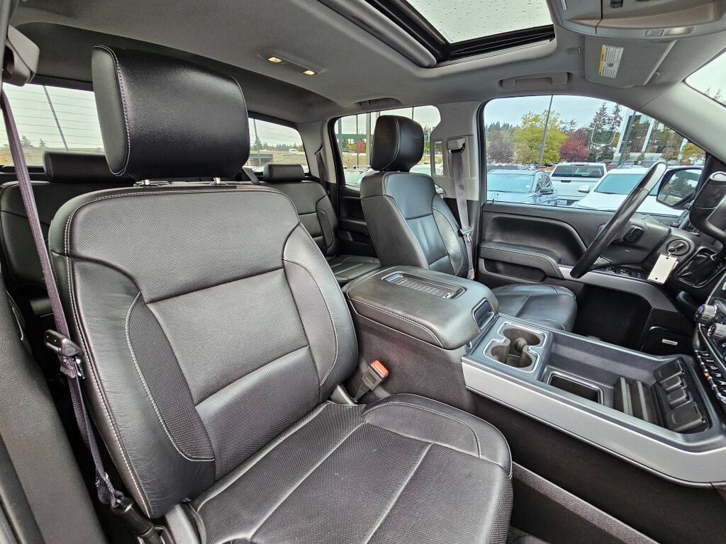 Used 2016 Chevrolet Silverado 1500 LTZ Z71 w/ LTZ Plus Package AWD/4WD image 33