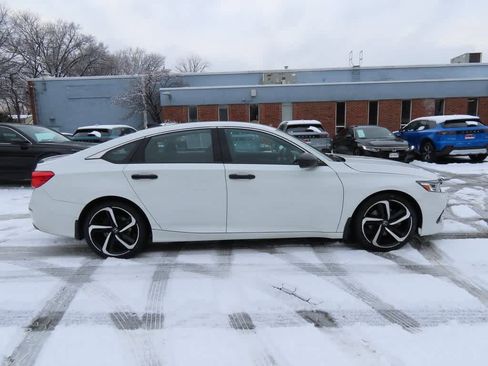 Certified 2021 Honda Accord Sport image 3