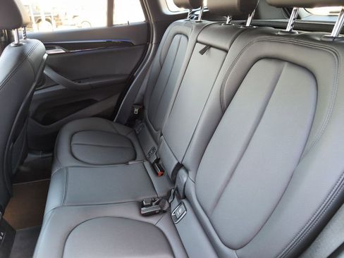 Used 2021 BMW X1 xDrive28i image 12