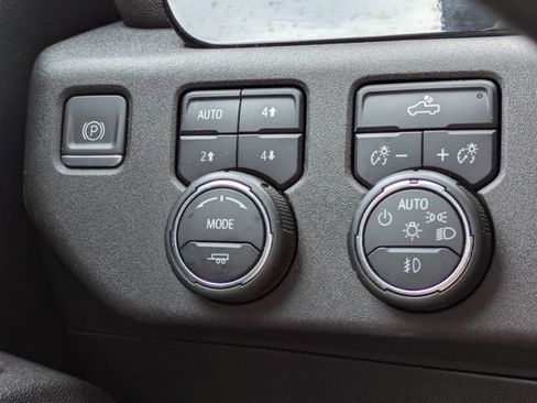 Used 2023 Chevrolet Silverado 1500 RST AWD/4WD image 24