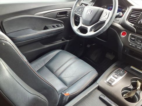 Used 2022 Honda Pilot TrailSport image 16