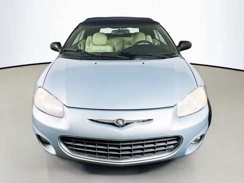 Used 2001 Chrysler Sebring Limited image 2