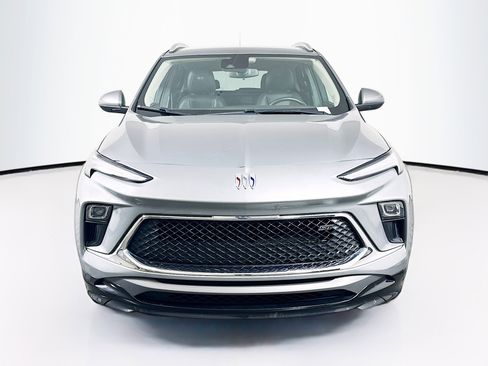 Used 2024 Buick Encore GX Sport Touring w/ Comfort Package image 2