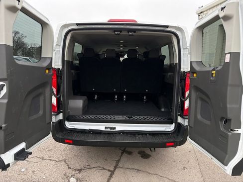Used 2023 Ford Transit 350 XLT image 26