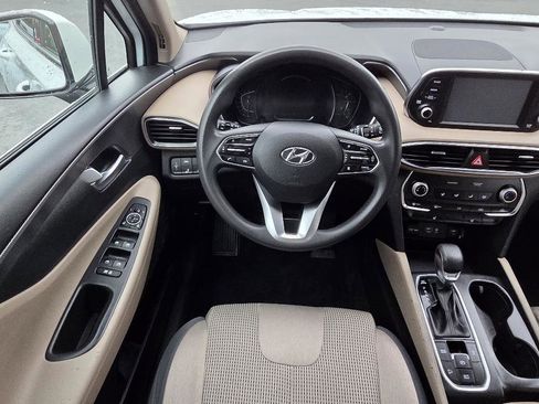 Used 2019 Hyundai Santa Fe SEL image 17