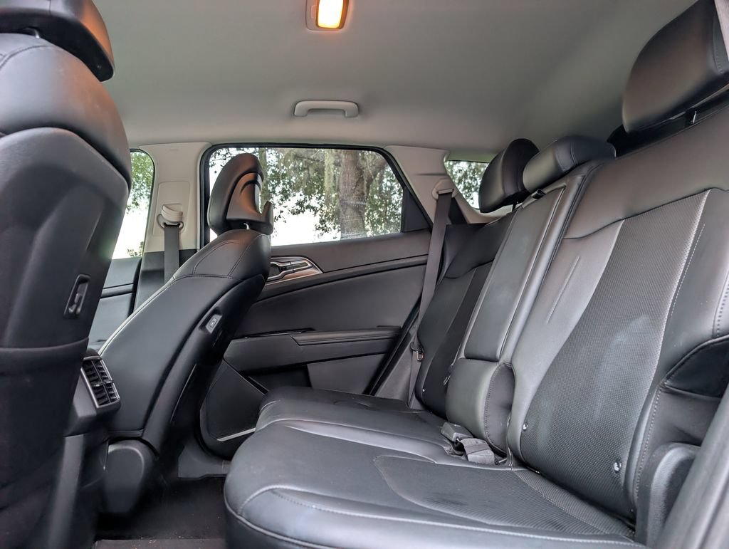 Used 2023 Kia Sportage EX FWD image 17