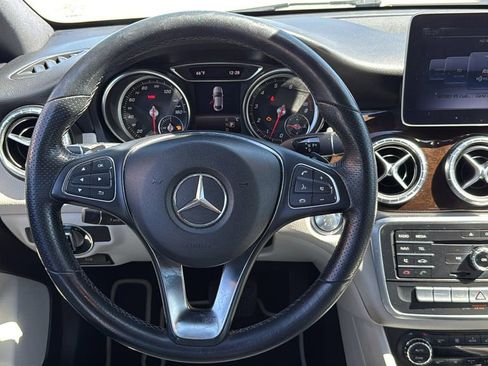 Used 2019 Mercedes-Benz CLA 250 image 30