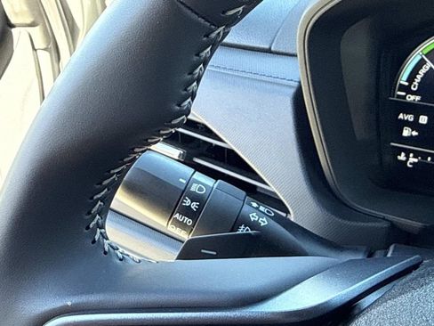 Used 2025 Subaru Forester Limited image 42