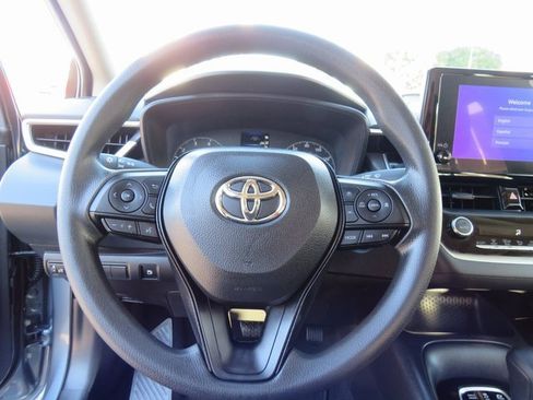 Certified 2024 Toyota Corolla LE image 31