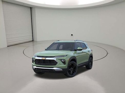 New 2026 Chevrolet TrailBlazer LT w/ Convenience Package FWD image 8