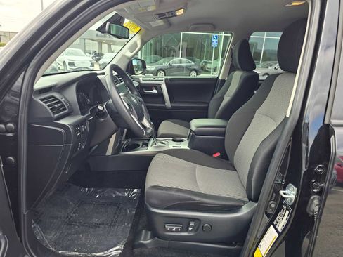 Used 2023 Toyota 4Runner SR5 image 22