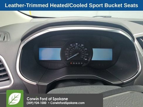 Used 2020 Ford Edge Titanium w/ Equipment Group 301A AWD/4WD image 11