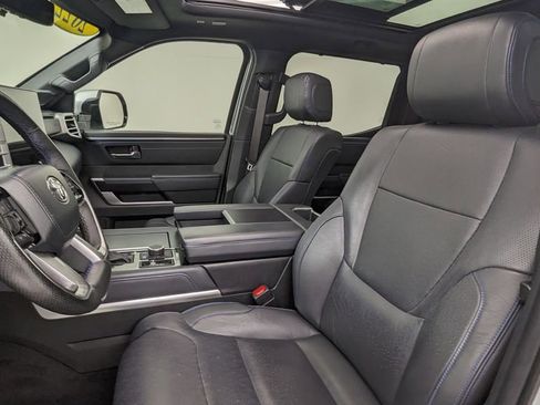 Used 2022 Toyota Tundra Platinum w/ Advanced Package AWD/4WD image 2