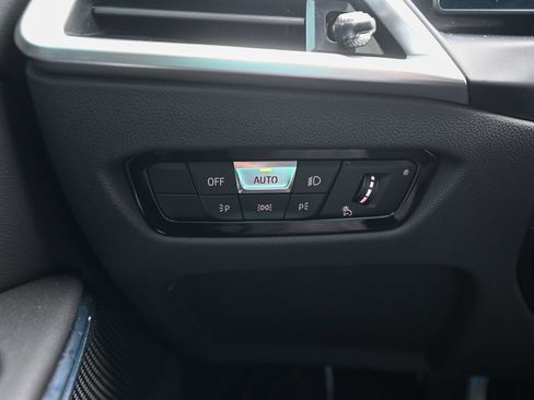 Used 2025 BMW 330i xDrive Sedan AWD/4WD image 40