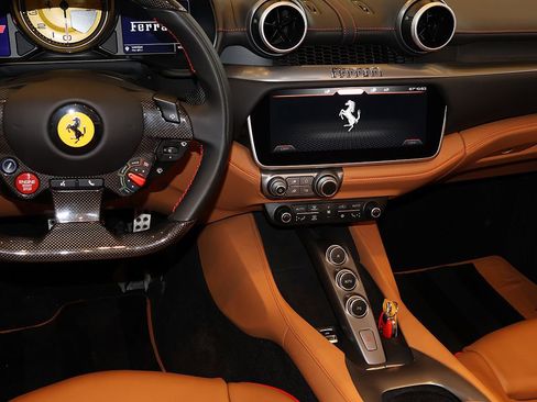 Certified 2022 Ferrari Portofino M RWD image 94
