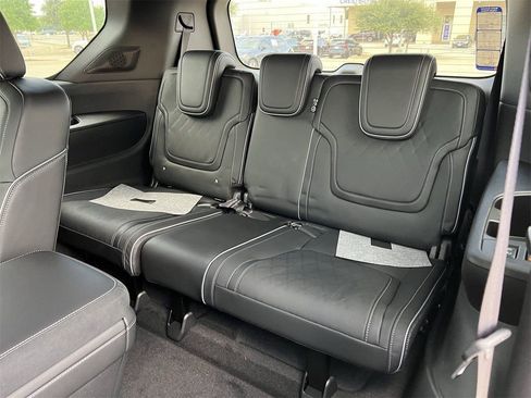 New 2026 INFINITI QX80 Autograph w/ Premium Cargo Package image 29