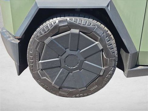 Used 2024 Tesla Cybertruck Cyberbeast AWD/4WD image 24