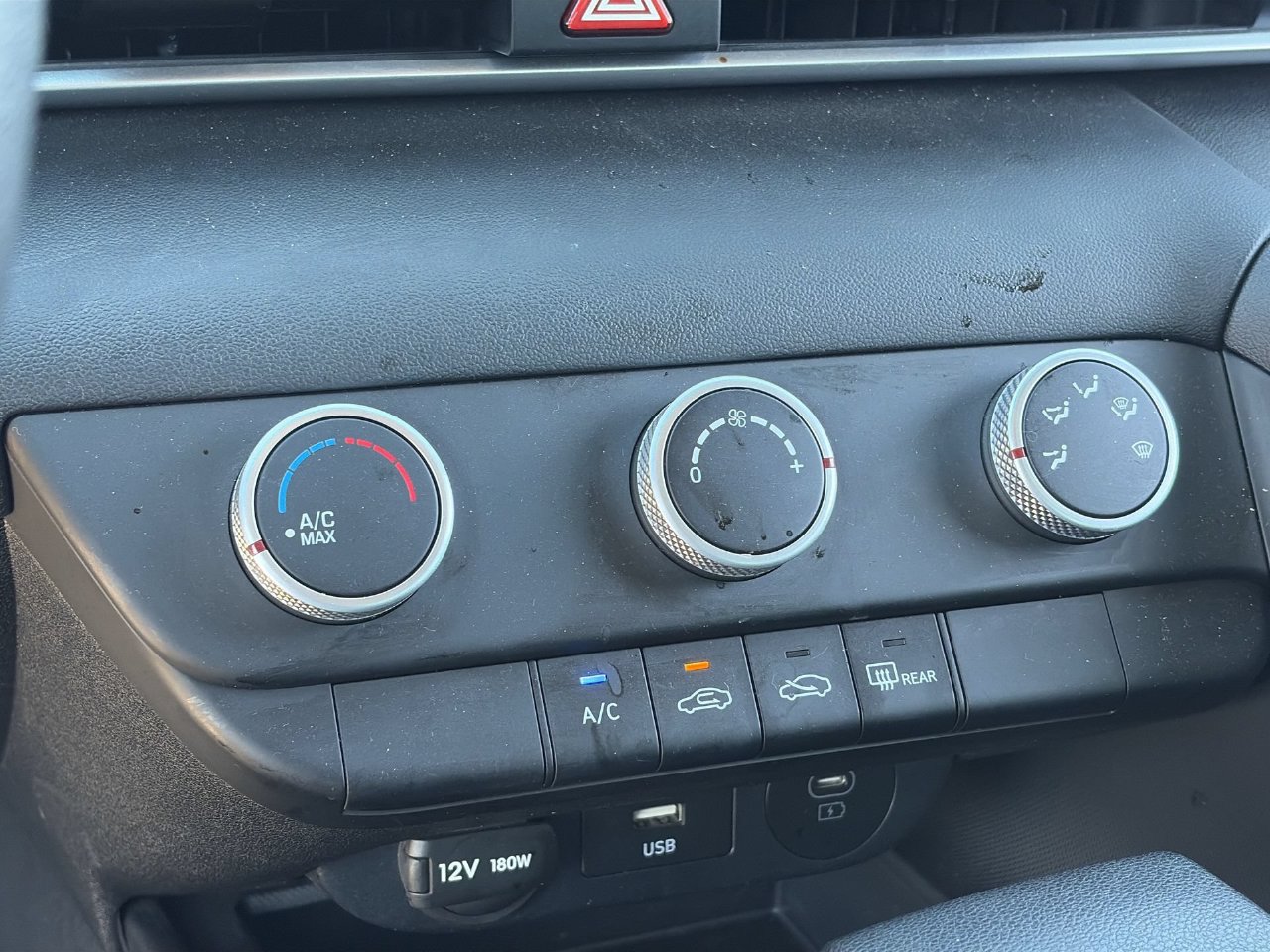 Certified 2025 Hyundai Elantra SE FWD image 26