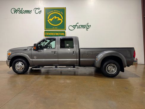 Used 2011 Ford F350 Lariat image 4