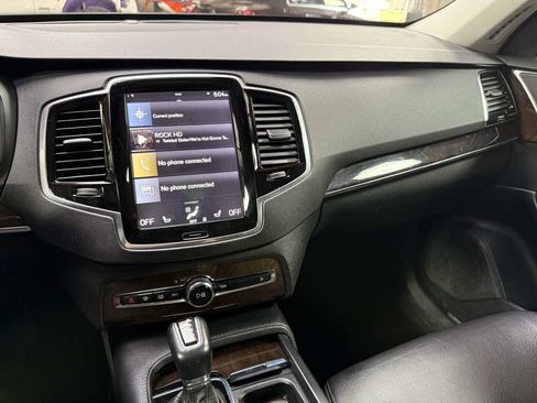Used 2016 Volvo XC90 T6 Momentum w/ Momentum Plus Package AWD/4WD image 18