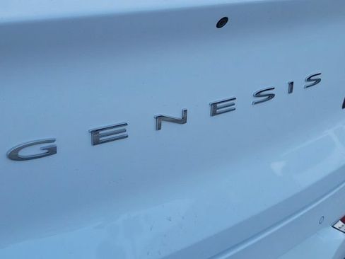 Used 2021 Genesis GV80 2.5T w/ Advanced Package 03 RWD image 10