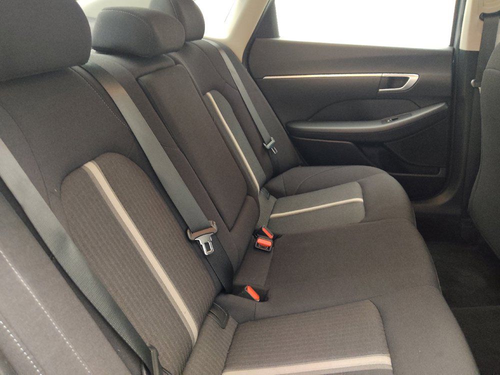 Used 2025 Hyundai Sonata SEL FWD image 19