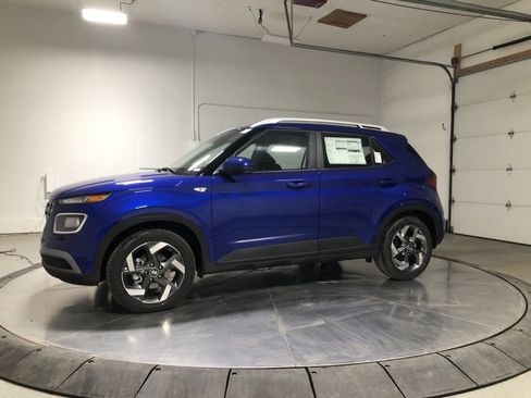 New 2026 Hyundai Venue SEL image 4