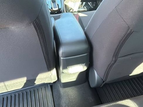 Used 2025 Nissan Versa SR w/ Trunk Package FWD image 20