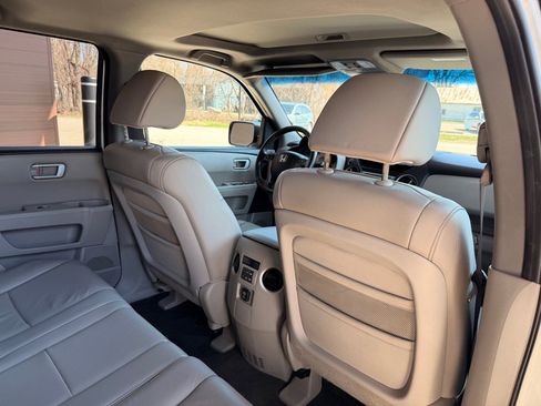 Used 2011 Honda Pilot EX-L image 16