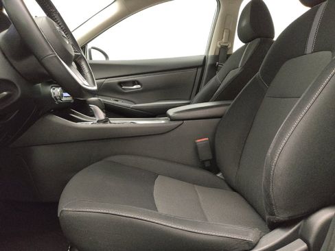 Used 2021 Nissan Sentra SV FWD image 17