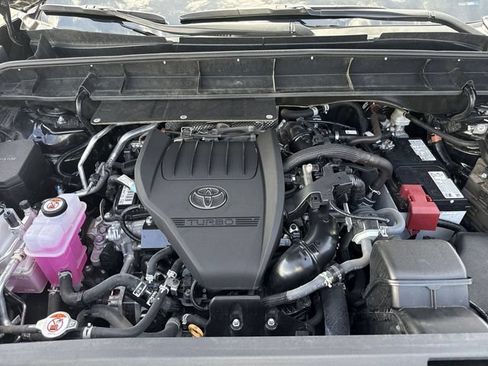 Used 2025 Toyota Highlander XSE AWD/4WD image 26