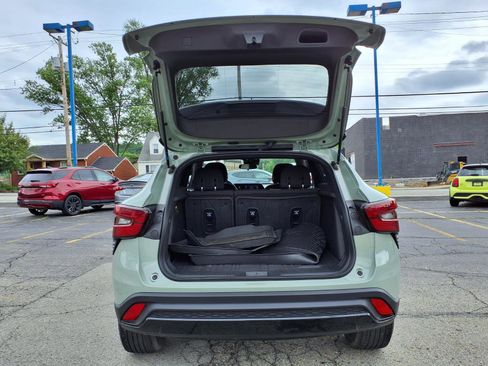 Used 2024 Chevrolet Trax RS w/ Driver Confidence Package FWD image 15