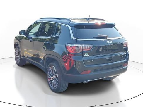 Used 2023 Jeep Compass Limited w/ Elite Group AWD/4WD image 3