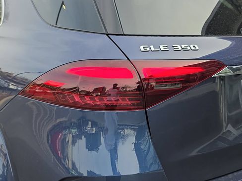 Certified 2026 Mercedes-Benz GLE 350 4MATIC image 11