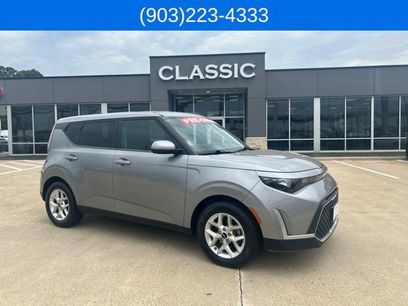 Used 2023 Kia Soul LX w/ Option Group 015