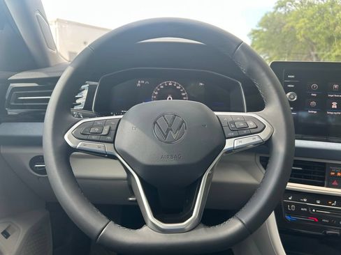 New 2026 Volkswagen Jetta SE FWD image 20