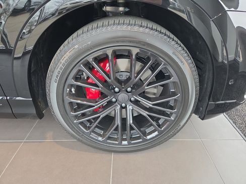 New 2026 Audi SQ8 Prestige AWD/4WD image 8