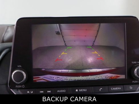 Used 2023 Nissan Rogue SV image 18