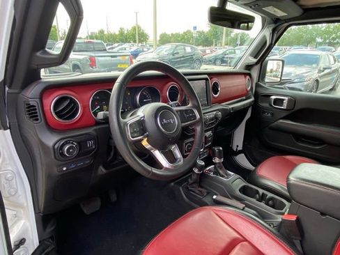 Used 2023 Jeep Wrangler Unlimited Rubicon 4xe image 14