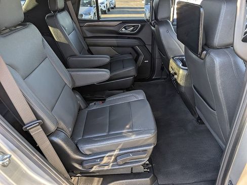 Used 2024 Chevrolet Tahoe Z71 w/ Luxury Package image 21