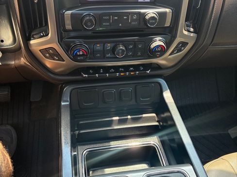 Used 2016 GMC Sierra 1500 Denali w/ Enhanced Driver Alert Package AWD/4WD image 28