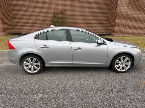 Used 2012 Volvo S60 T6 image 11