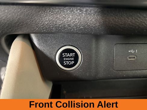 Used 2023 Nissan Rogue SL w/ SL Premium Package image 16