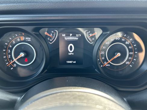Used 2025 Jeep Gladiator Overland AWD/4WD image 25
